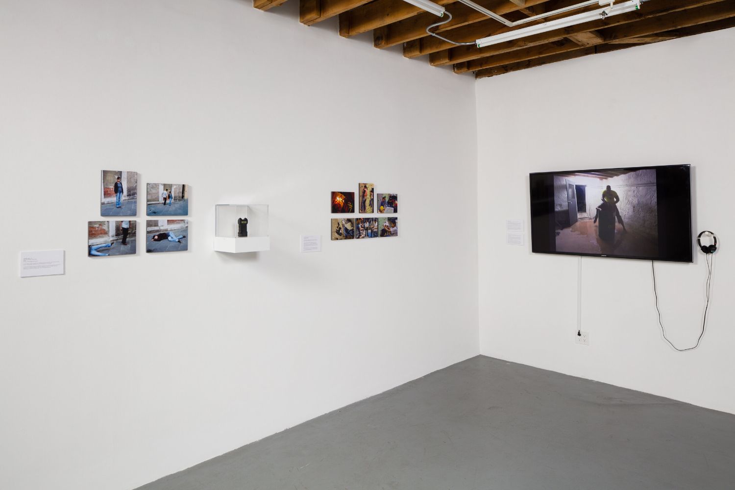Installation+of,+Bearing+Witness,+Works+by+Regina+José+Galindo,+Baik+Art,+2017,+21