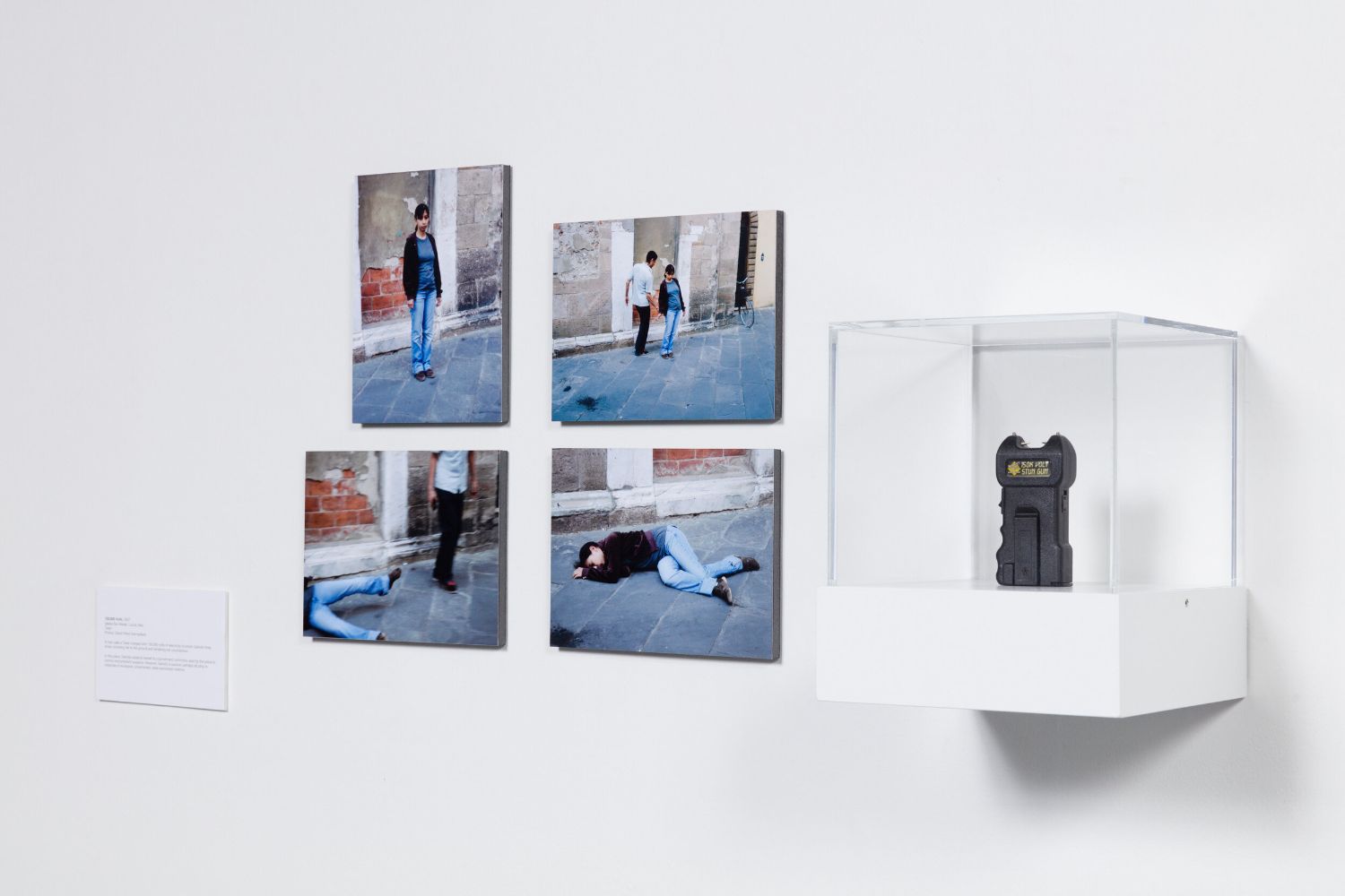 Installation+of,+Bearing+Witness,+Works+by+Regina+José+Galindo,+Baik+Art,+2017,+24
