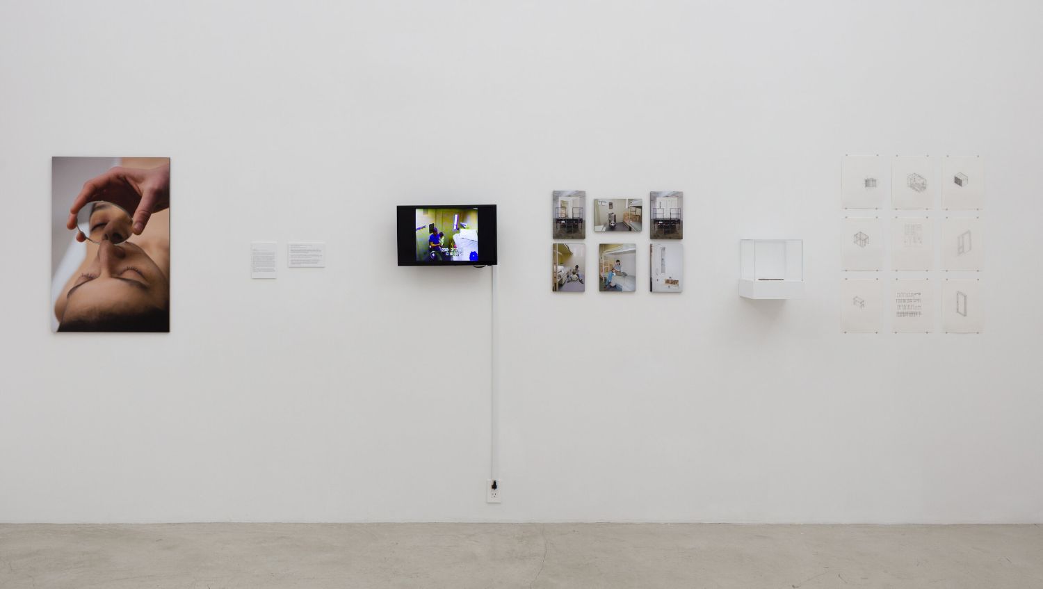 Installation+of,+Bearing+Witness,+Works+by+Regina+José+Galindo,+Baik+Art,+2017,+8